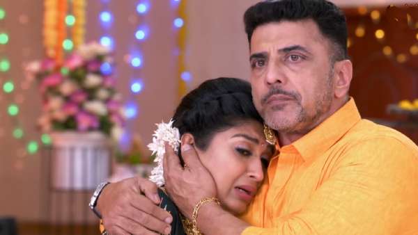  மீராவை புரிந்து கொண்ட கௌதம்.. புது பாதையில் திரும்பிய கண்ணான கண்ணே!!  