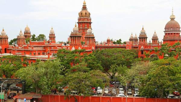 Chennai HC orders TN government to reply in Kanchipuram Varadharajar temple Chennai HC orders TN government to reply in Kanchipuram Varadharajar temple