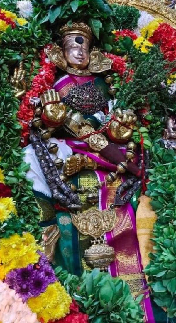 அலங்காரமாக அம்மன்