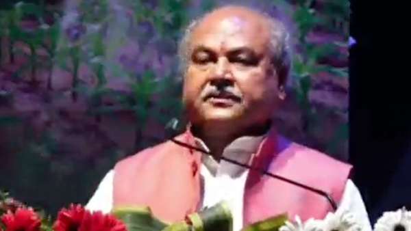  சர்ச்சை! மீண்டும் கொண்டு வரப்படும் விவசாய சட்டங்கள்?? பரபரப்பை கிளப்பும் அமைச்சர் நரேந்திரசிங் தோமர்