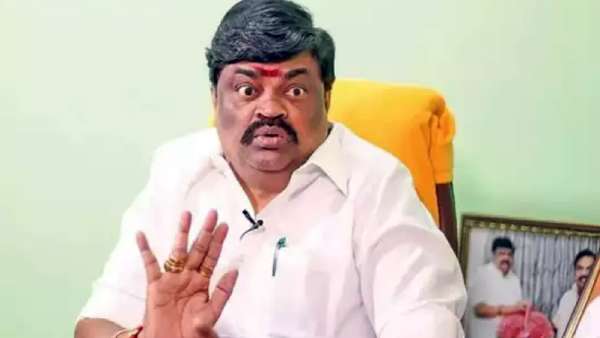 ராஜேந்திர பாலாஜிக்கு எதிராக லுக் அவுட் நோட்டீஸ்.. இறுகும் பிடி.. இனி வெளிநாட்டுக்கு தப்ப முடியாது! 