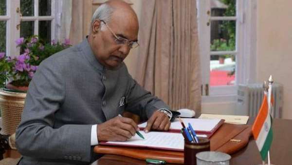 Farm laws scrapped, President gives assent Farm laws scrapped, President gives assent
