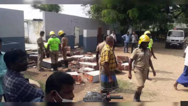 நெல்லையில் பயங்கரம்.. பெரும் சத்தத்துடன், தொப்பென சரிந்து விழுந்த பள்ளிக்கூட சுவர்.. 2 மாணவர்கள் பலி