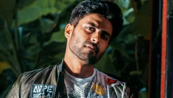 நெட்டிசன்கள் விடுவதாக இல்லை