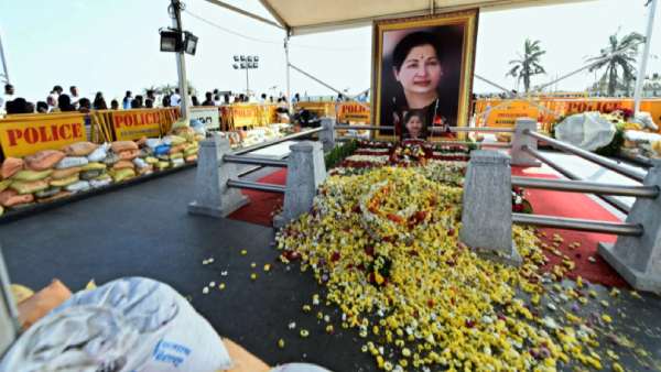 ஜெ.ஜெயலலிதா எனும் நான்... ஆளுமையின் 5ஆம் ஆண்டு நினைவுநாள்...!