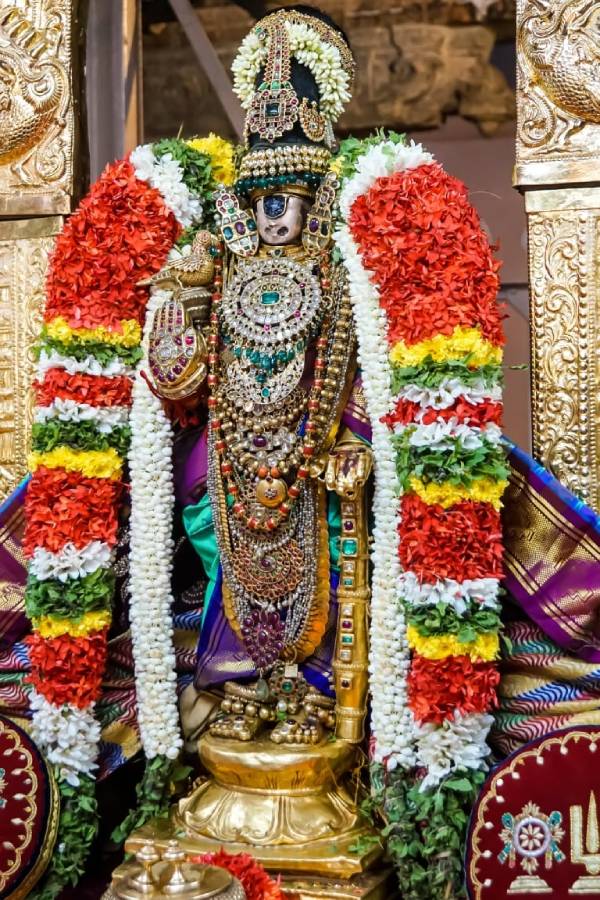 மகாலட்சுமி பதக்கம்