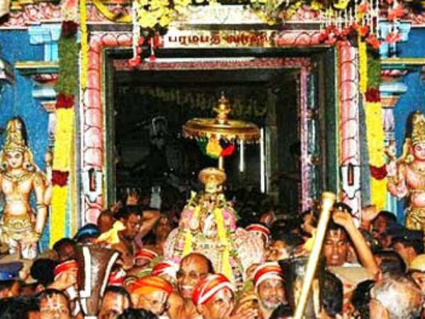 சொர்க்கவாசலில் இலவச தரிசனம்
