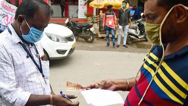 தமிழ்நாட்டில் தீவிரம் அடையும் கட்டுப்பாடு.. இனி மாஸ்க் போடலைனா ரூ. 500 பைன்.. அரசு சொல்வது என்ன? 