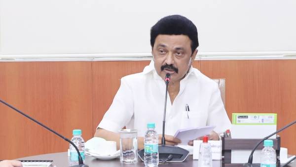 தியாகிகளுக்கு வீர வணக்கம்