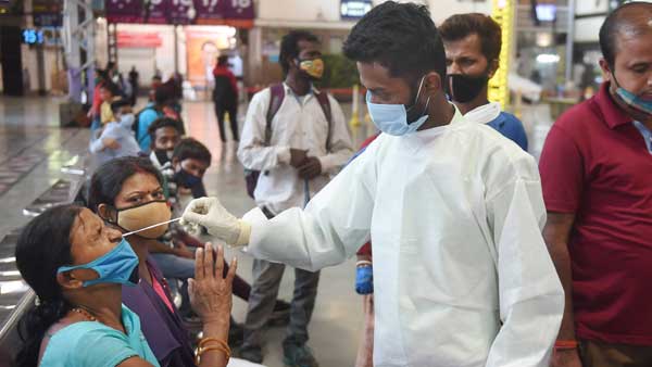 Delta: டெல்டா ஒருபக்கம்.. ஒமிக்ரான் மறுபக்கம்.. ஒரே வாரத்தில் 100% பாதிப்பு.. சிக்கி தவிக்கும் கேரளா