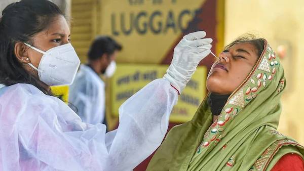  கிராமங்களை நோக்கி பரவும் ஓமிக்ரான்..3ஆம் அலை என்ன செய்யும்? தடுப்பது எப்படி? டாப் ஆய்வாளர் விளக்கம்