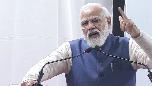 முப்பரிமாண மின் ஒளி சிலை