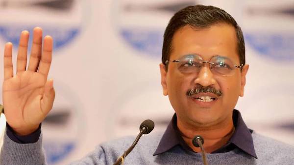 Goa: AAP Promises Rs 1000 to every woman above 18 yrs of age Goa: AAP Promises Rs 1000 to every woman above 18 yrs of age