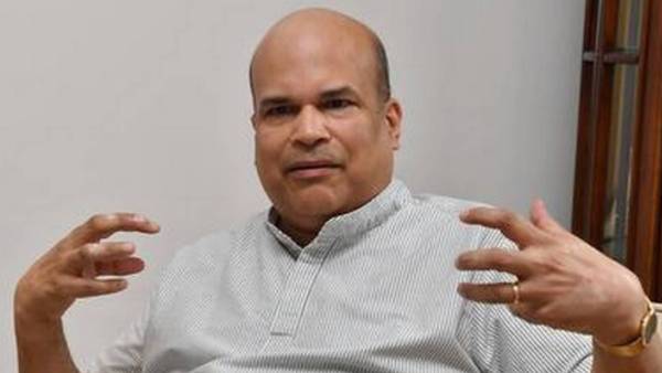 ஈழத் தமிழருக்கு அதிகாரப் பகிர்வை விட அபிவிருத்திதான் தேவை.. சொல்வது இந்தியாவுக்கான இலங்கை தூதர்! 