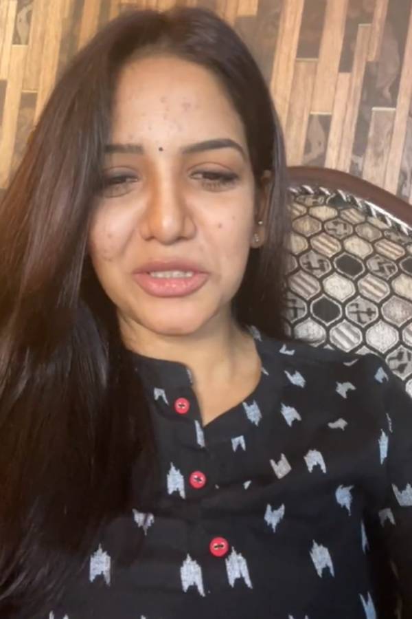 லைவில் ரசிகர்களுக்கு நன்றிகள்