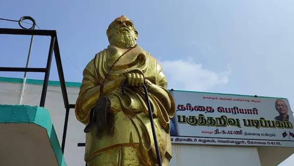 Periyar statue insulted in Coimbatore Two Hindu Munnani supporters arrested Periyar statue insulted in Coimbatore Two Hindu Munnani supporters arrested