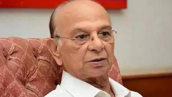 மாமனாரை எதிர்த்து களமிறங்கிய மருமகள்