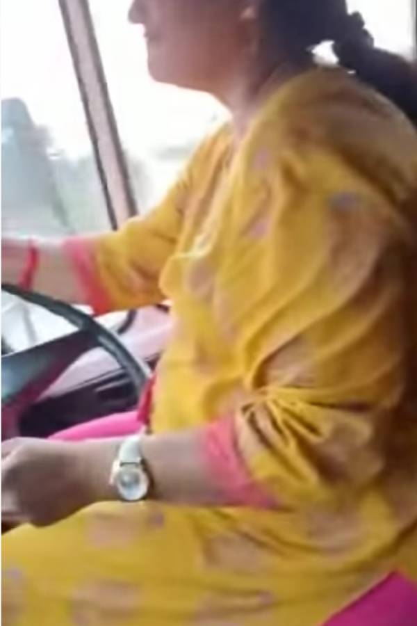 யோகிதா சட்டாவ்