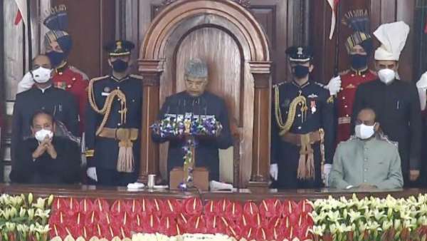  கொரோனாவுக்கு எதிரான போரில் உலகிற்கே இந்தியாதான் முன்னோடி.. குடியரசு தலைவர் உரையில் புகழாரம்