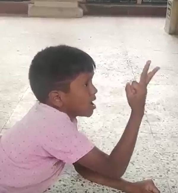 என்னை அடிச்ச சாருக்கு கொரோனா வரணும்