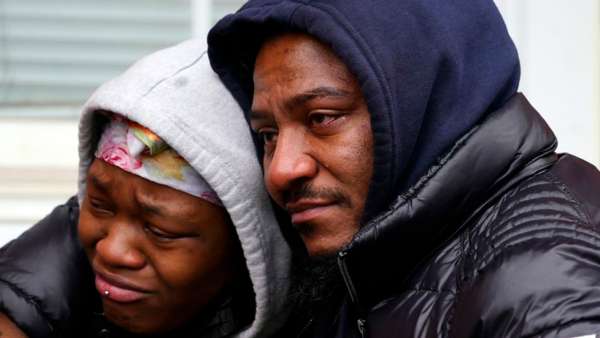 US: At least 13 people including 7 children killed fire brock out in an apartment building US: At least 13 people including 7 children killed fire brock out in an apartment building