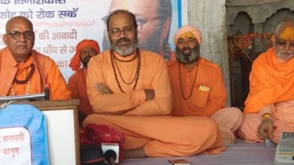 76 வழக்கறிஞர்கள் பரபரப்பு கடிதம்