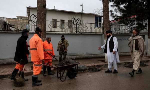 அன்று அமெரிக்க படைகளை அலறவிட்ட ஸ்னைப்பர்.. இன்று ஆப்கன் நகரின் மேயர்.. யார் இந்த மொஹிபுல்லா