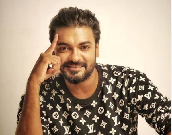 ஜெமினி கணேசன் குடும்பத்தை சேர்ந்தவர்