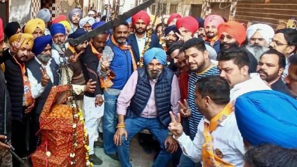 பஞ்சாப்பில் பல்டி அடிக்கும் அகாலிதளம்- தேர்தலுக்கு பின் பாஜகவுடன் கூட்டணியா? 