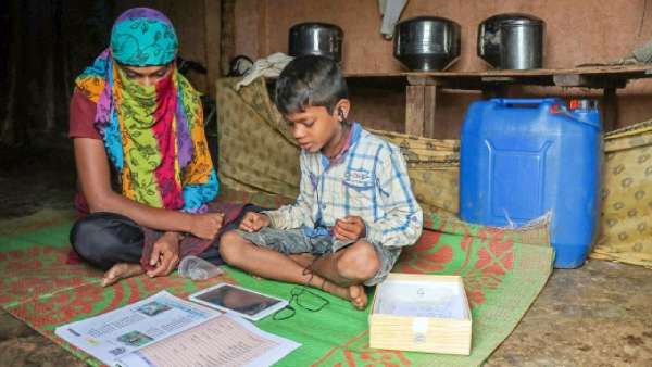 Tamil Nadu Schools reopen today from 1to 12th grades - Government issues guidelines Tamil Nadu Schools reopen today from 1to 12th grades - Government issues guidelines