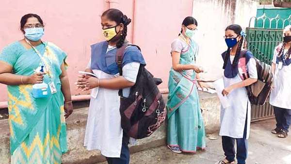 Tamil Nadu Schools reopen today from 1to 12th grades - Government issues guidelines Tamil Nadu Schools reopen today from 1to 12th grades - Government issues guidelines