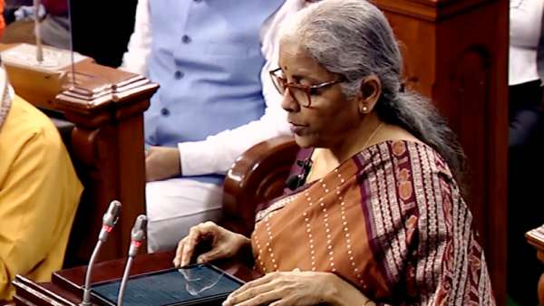 Budget 2022: வடகிழக்கு மாநில வளர்ச்சிக்கு புதிய திட்டம், பட்ஜெட் உரையில் நிர்மலா சீதாராமன் அறிவிப்பு 