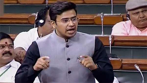 நாட்டில் எல்லோருக்கும் வேலை இருக்கிறது.. காங்கிரஸ் இளவரசருக்கு மட்டுமே வேலையில்லை: தேஜஸ்வி சூர்யா 