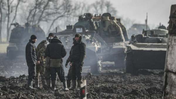 வெடிக்கும் 3ம் உலகப் போர்! உக்ரைன் உள்ளே புகுந்தது ரஷ்யா.. சீறும் அமெரிக்கா..  ரெடியானது பாக், சீனா! | Russia announces war against Ukraine: Will it lead  to the third world ...