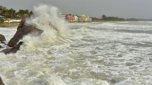 புயல் எச்சரிக்கை கூண்டு