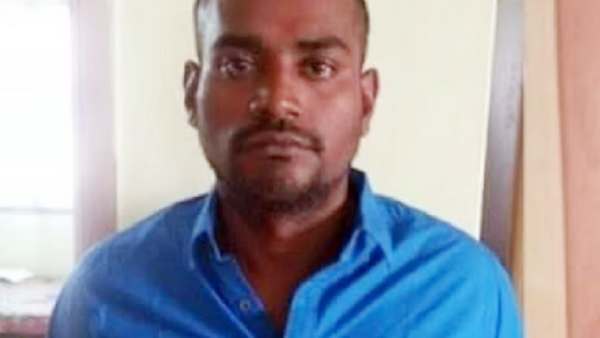 ரவுடி நீராவி முருகன் நெல்லைக் களக்காடு அருகே போலீஸ் என்கவுண்டரில் சுட்டுக்கொலை 