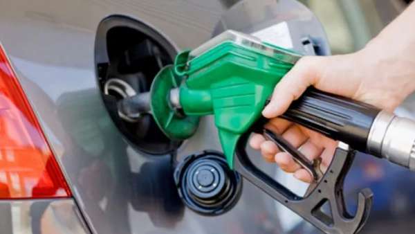 உலகிலேயே அதிகபட்சமாக பெட்ரோல் விலை ரூ 200.. குறைந்தபட்சம் ரூ 2.. எங்கு தெரியுமா? 