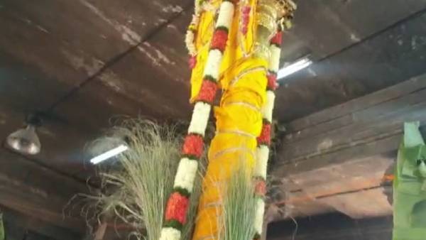 வள்ளி தெய்வானை சமேத முத்துக்குமாரசாமி