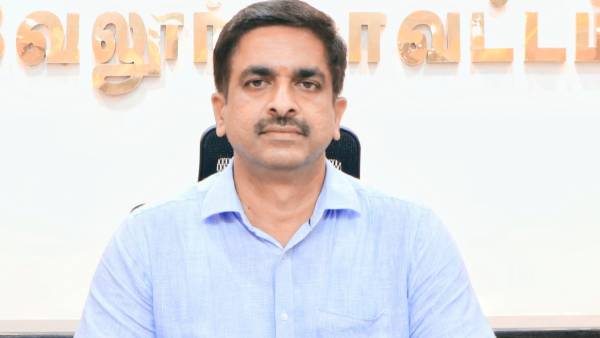 பள்ளி மாணவர்கள் வகுப்பறைக்குள் செல்போன் கொண்டு வர தடை.. மீறினால்.. வேலூர் ஆட்சியர் வார்னிங் 