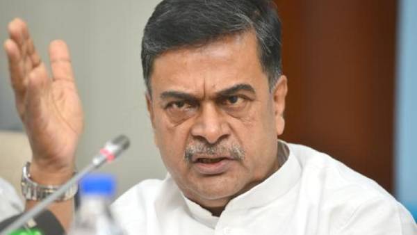 மின்வெட்டை உருவாக்கியுள்ளனர்! எதிர்கட்சி ஆளும் மாநிலங்கள் தான் காரணம் - மத்திய அமைச்சர் ஆர்.கே.சிங்!