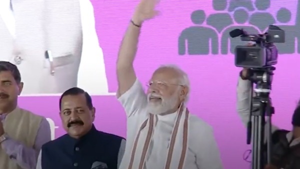 காஷ்மீரில் பிரதமர் மோடி