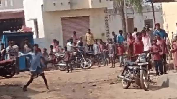  அடுத்தடுத்து சர்ச்சை! உகாதி கொண்டாட்டத்தின் போது... இஸ்லாமியர்கள் மீது தாக்குதல்! பரபரக்கும் கர்நாடகா