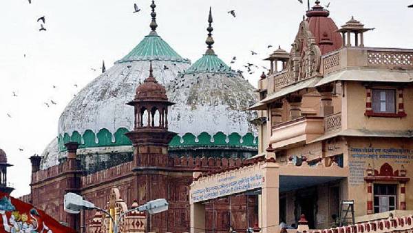  ஸ்பீக்கரில் தொழுகைக்கு அழைப்பு.. ஒலி மாசு செய்யாதீங்க..! கர்நாடகாவில் மசூதிகளுக்கு பரபர நோட்டீஸ்! 