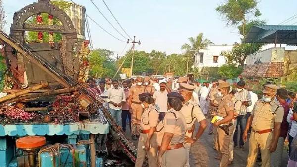 தஞ்சை தேர் விபத்து: வெடித்து சிதறிய விளக்குகள்.. தூக்கி வீசிய மின்சாரம்.. நேரில் பார்த்தவர் கண்ணீர் 