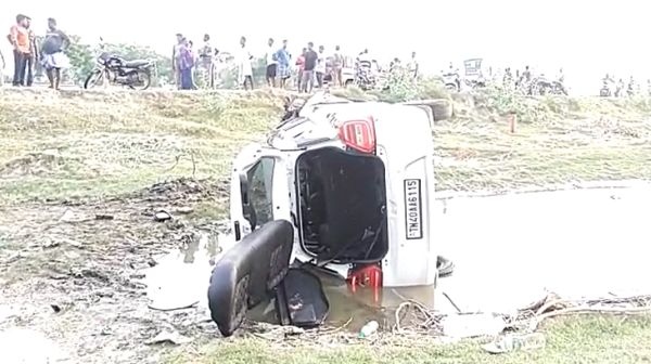 3 killed in Car - Bike accident near Rameshwaram 3 killed in Car - Bike accident near Rameshwaram