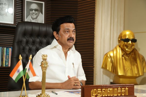 வெளிப்படையாக விமர்சித்தவர்கள்