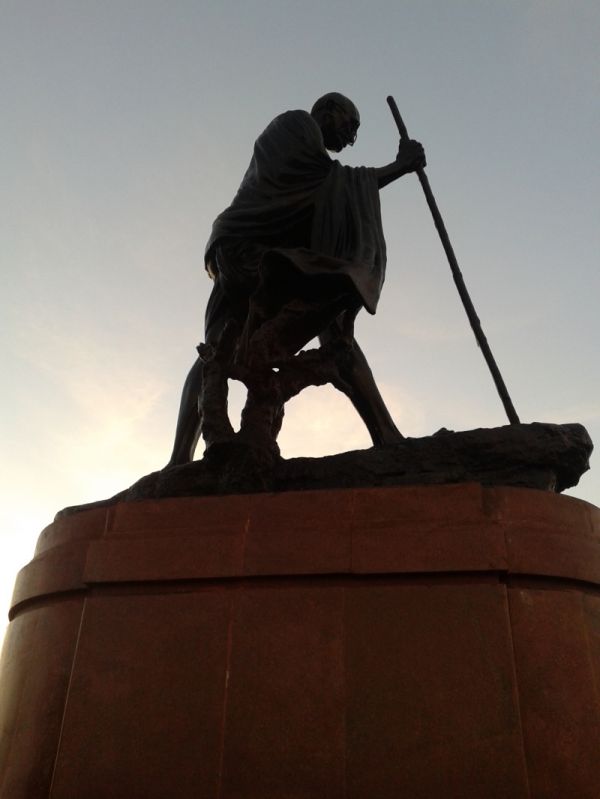 கலங்கரை விளக்கம் மெட்ரோ