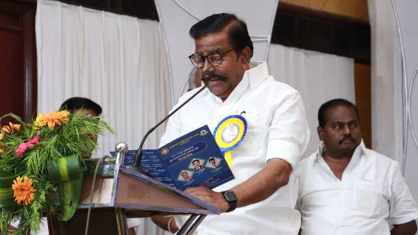 எடப்பாடி கோட்டையில்