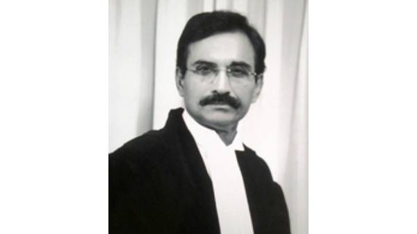 கடைசியாக பேரறிவாளன் தீர்ப்பு.. ஆளுநர் ‘சோலி’யை முடித்த நீதிபதி நாகேஸ்வர ராவ்.. இவர் யார் தெரியுமா? 