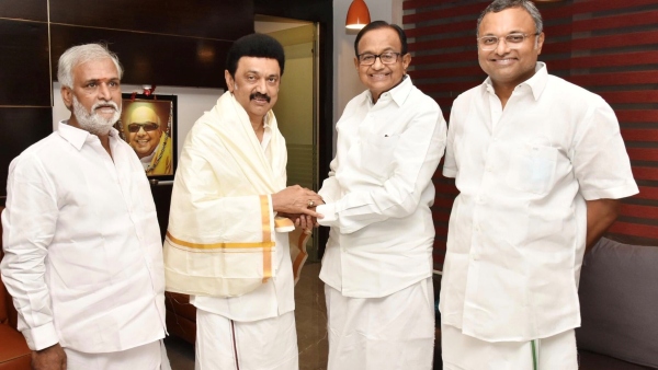 தமிழக முதல்வர் மு.க.ஸ்டாலினிடம் காங். ராஜ்யசபா வேட்பாளர் ப.சிதம்பரம் வாழ்த்து பெற்றார் 